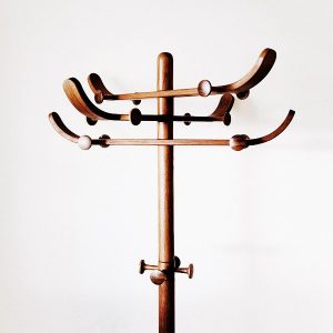 Artistic Wood Hanger - Công Ty Cổ Phần Phát Triển Tiến Thành